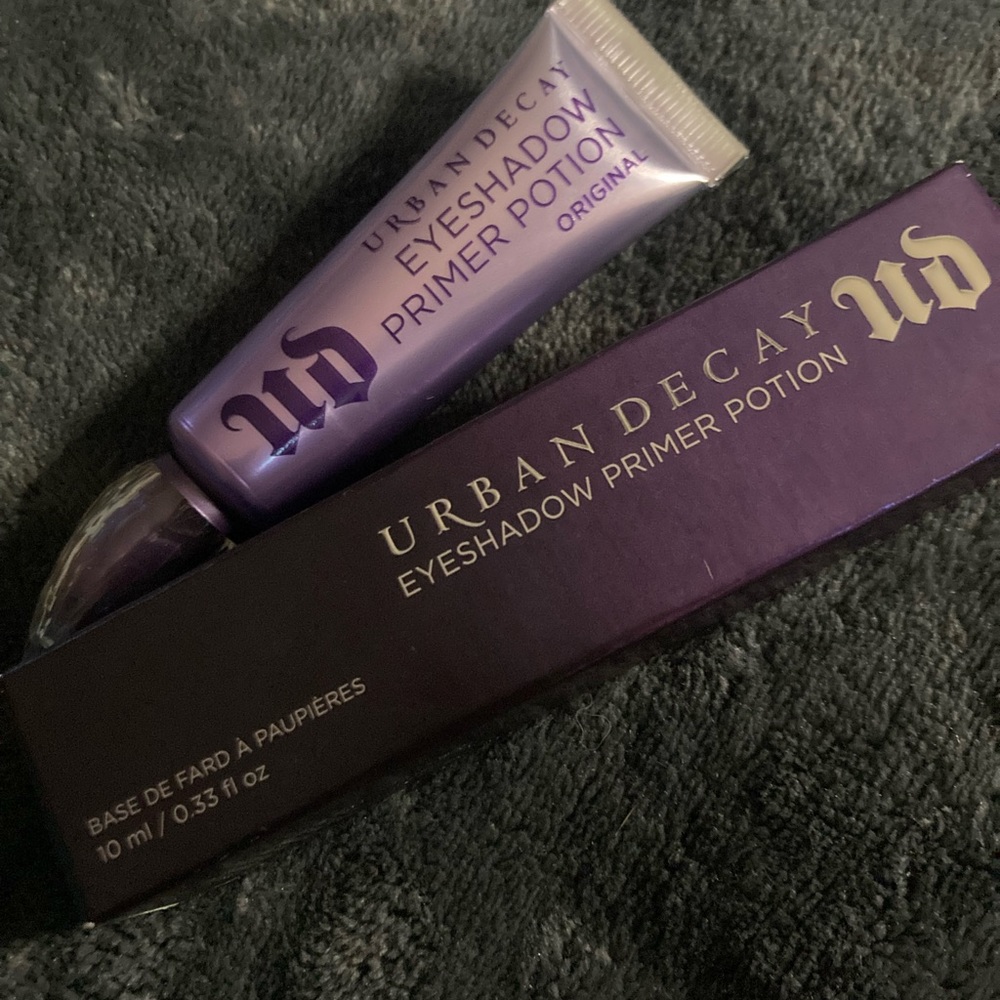 Urban Decay Eyeshadow Primer Potion